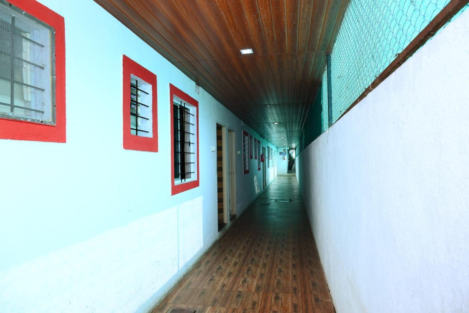 P P Lodging Mangvadi Luaran gambar