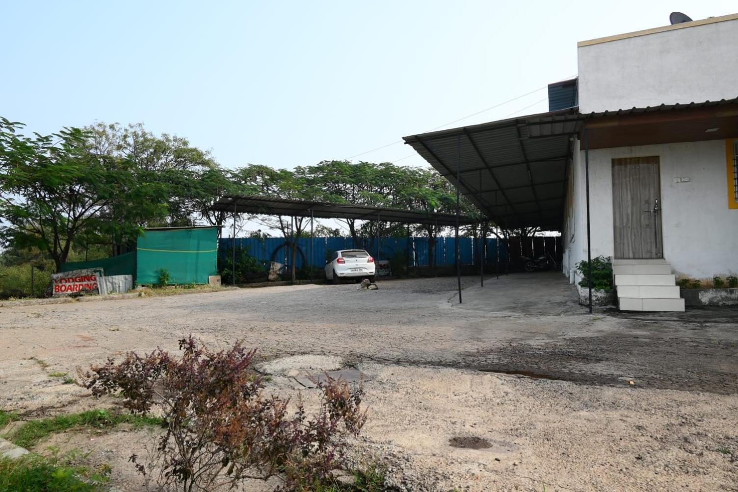 P P Lodging Mangvadi Luaran gambar
